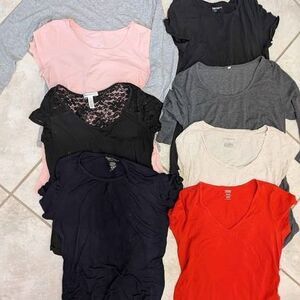 8 size medium maternity shirts